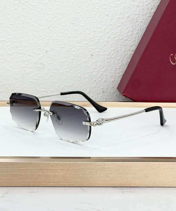 Picture of Cartier Sunglasses _SKUfw80239073fw